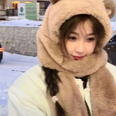 公寓里的两个女人